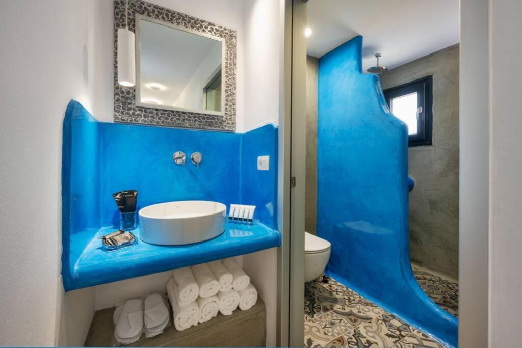 Christianna & George Luxury Hot Tub Apartment Fira  Ngoại thất bức ảnh