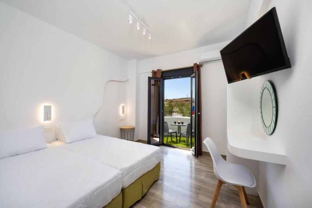 Christianna & George Luxury Hot Tub Apartment Fira  Ngoại thất bức ảnh