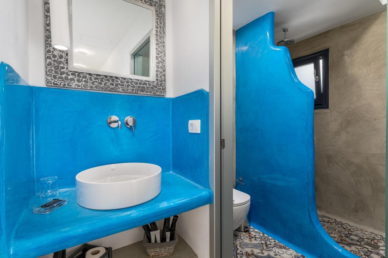 Christianna & George Luxury Hot Tub Apartment Fira  Ngoại thất bức ảnh