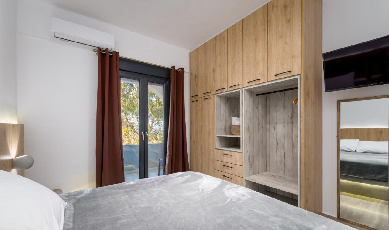 Christianna & George Luxury Hot Tub Apartment Fira  Ngoại thất bức ảnh