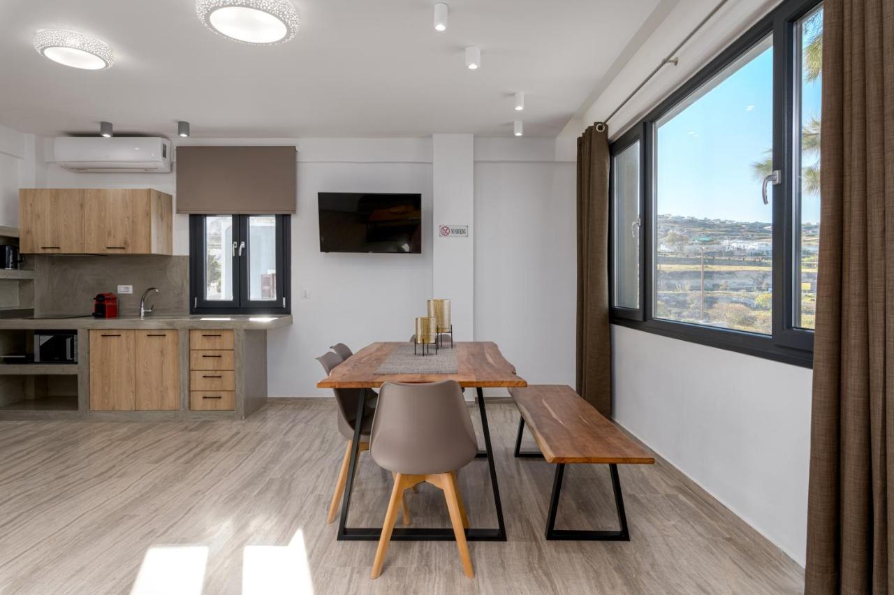 Christianna & George Luxury Hot Tub Apartment Fira  Ngoại thất bức ảnh